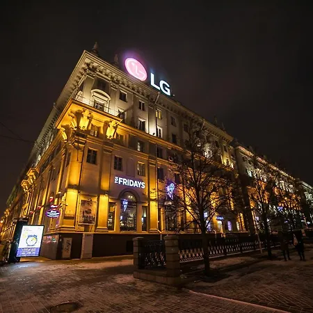 Большая 3Х Комнатная Квартира В Историческом Центре Минска Apartament Mińsk