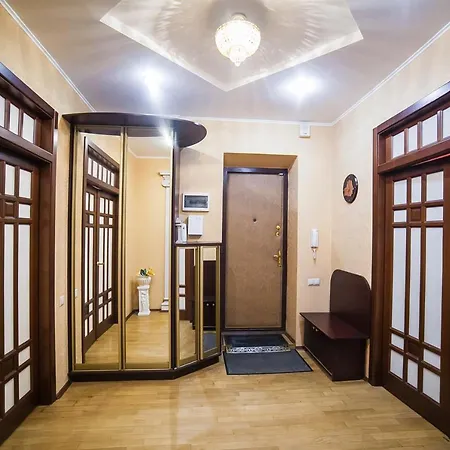 Большая 3Х Комнатная Квартира В Историческом Центре Минска Apartament *